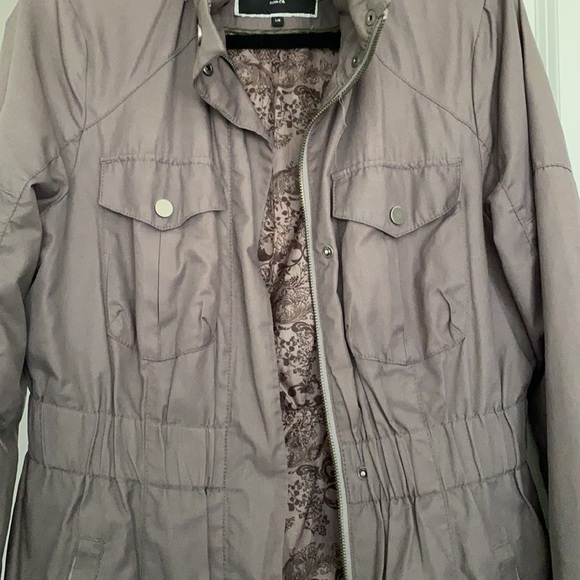 Women’s Jacket - Picture 2 of 2
